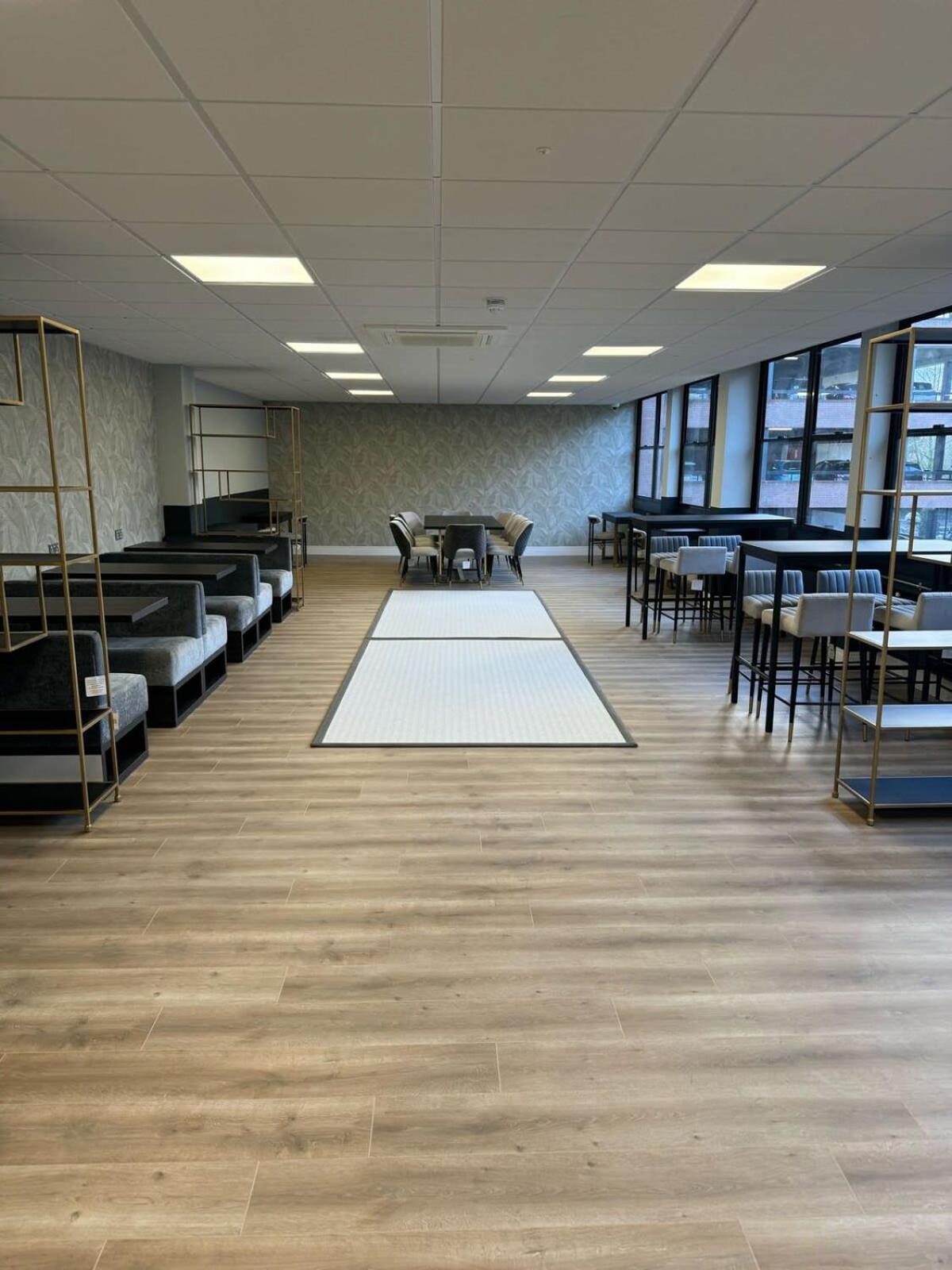 Bright Contemporary Studio In East Grinstead Exteriör bild